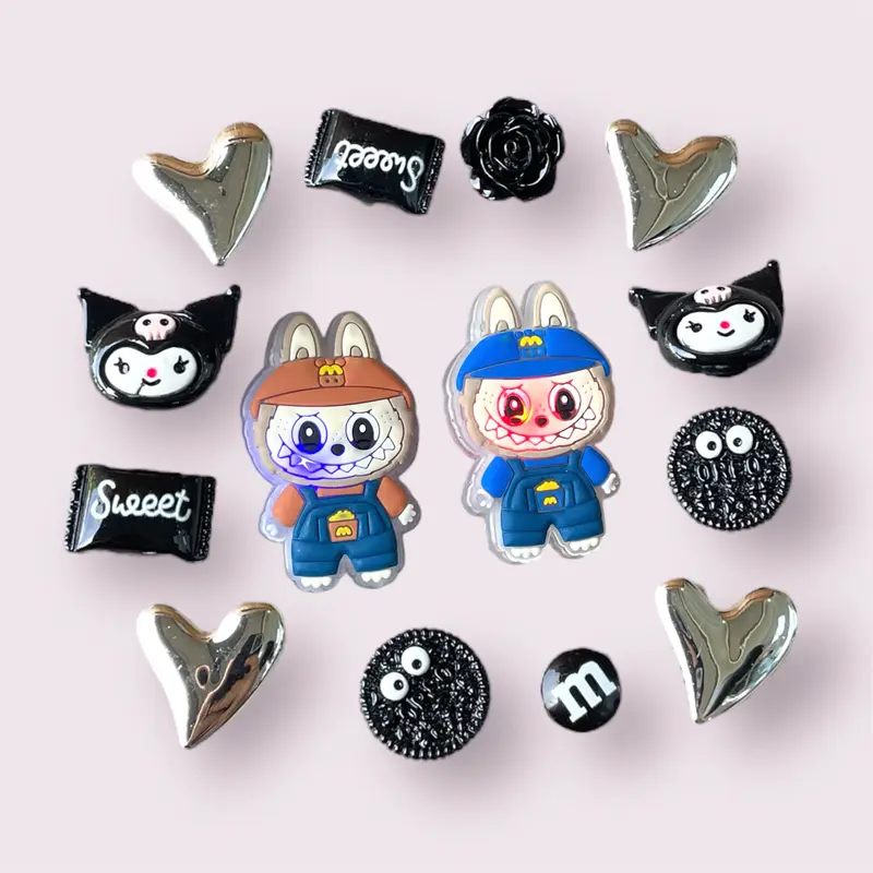 Bộ 10-12 sticker gắn dép sục, bộ charm labubu dèn hottrend xinh xắn 4