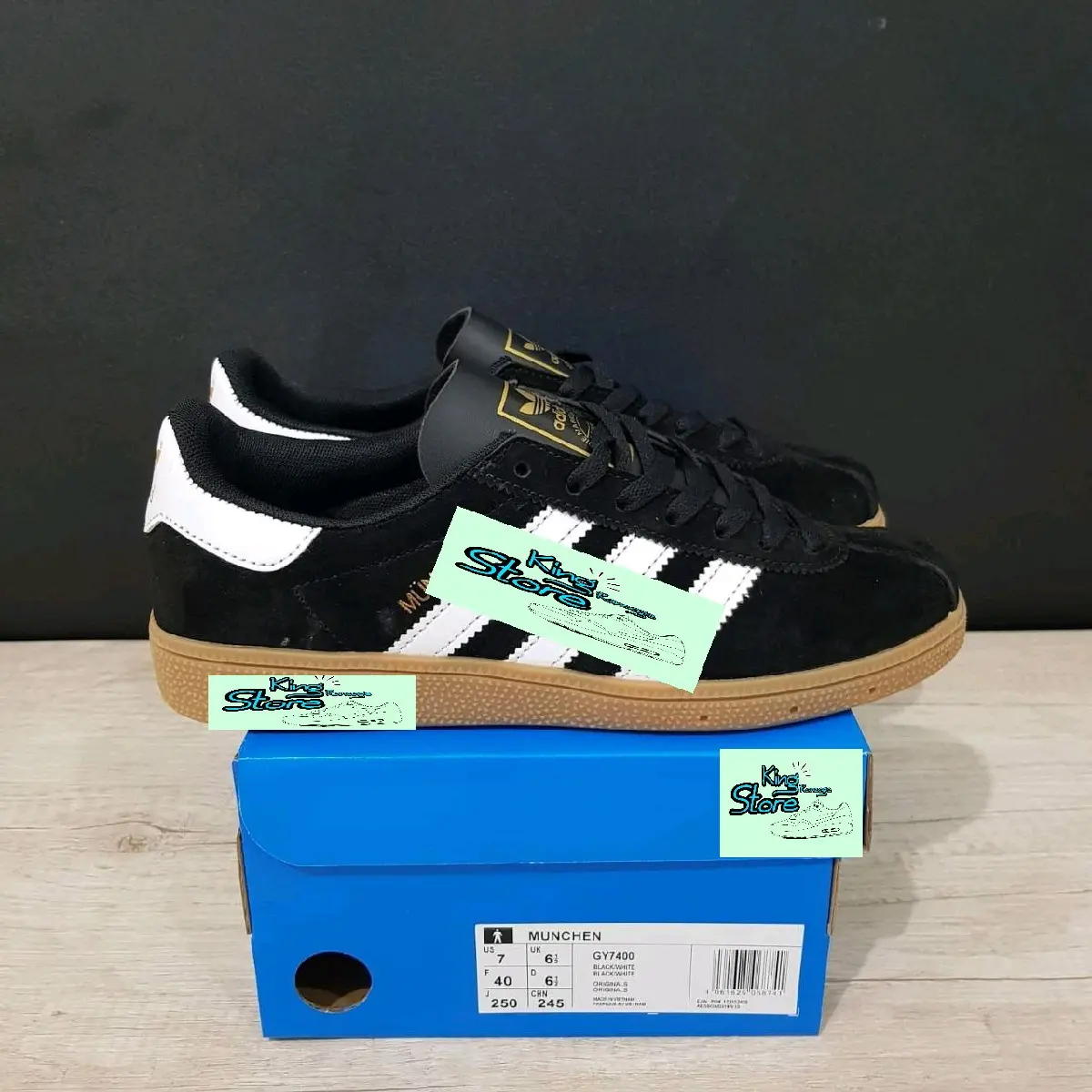 SEPATU PRIA ADIDS MUNCH3N