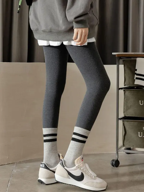 Unisex's Stripe Pattern Mid-Calf Socks, Vintage Trendy Casual Comfortable Breathable Socks for Daily Wear, Soft Socks for Men & Women 8