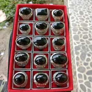 cincin laki-laki yaman ulung Laki-laki