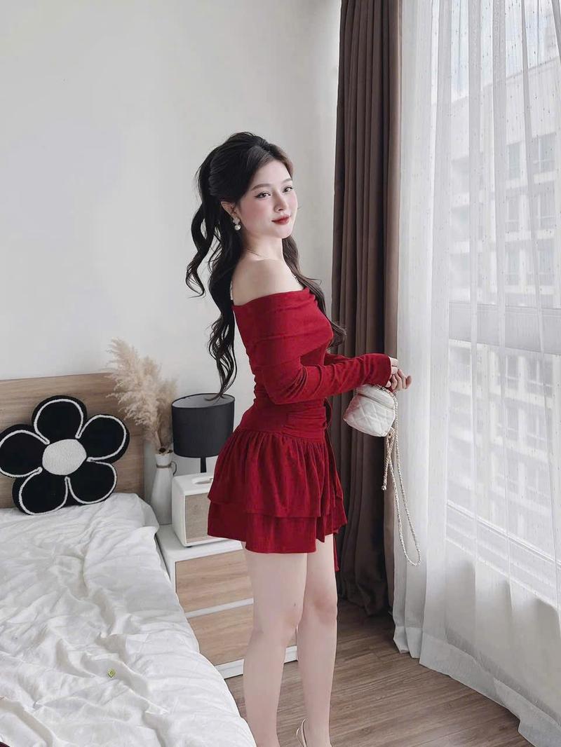 Product Introduction of Váy đầm nữ chất thun tăm tay dài bẹt vai đính bông xếp tầng sang chảnh 9