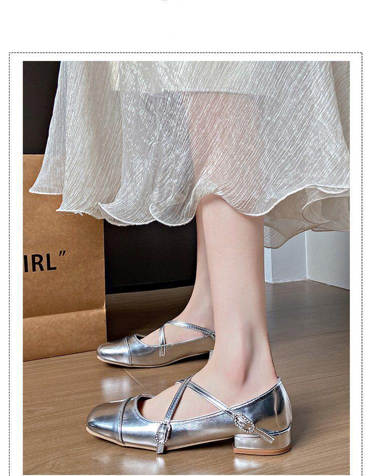 Product Introduction of French Style Silver Fairy Style Pumps Female 2025 Autumn New Retro Inner Match Match Skirt Mary Jane Shoes 10