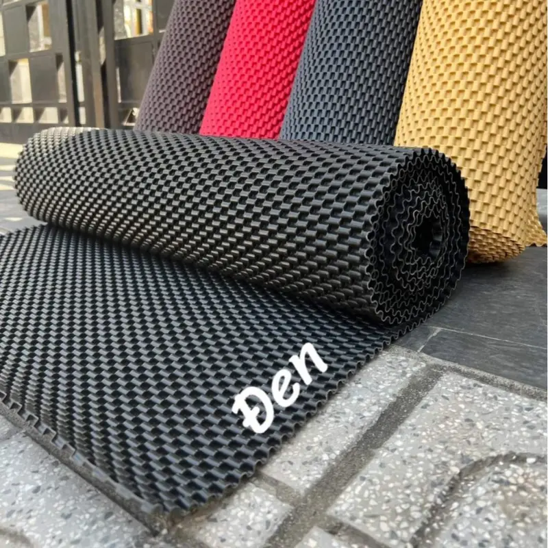 Thảm lót sàn cao su ô tô cuộn 1,5m x 60cm 3