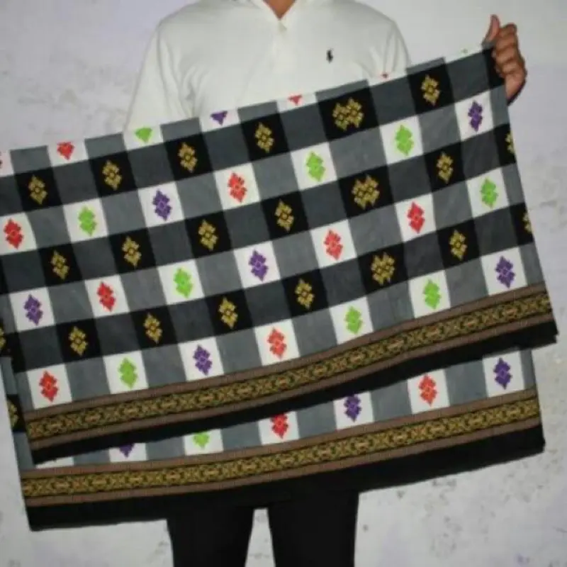 Sarung Muslim Kotak Catur Bali Motif Batik 2