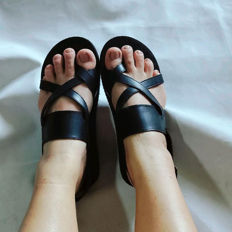 giày quai hậu dành cho học sinh. sinh viên. có đủ size nam và nữ Sandal Đế Bằng Cao Su Nhung DéP 2