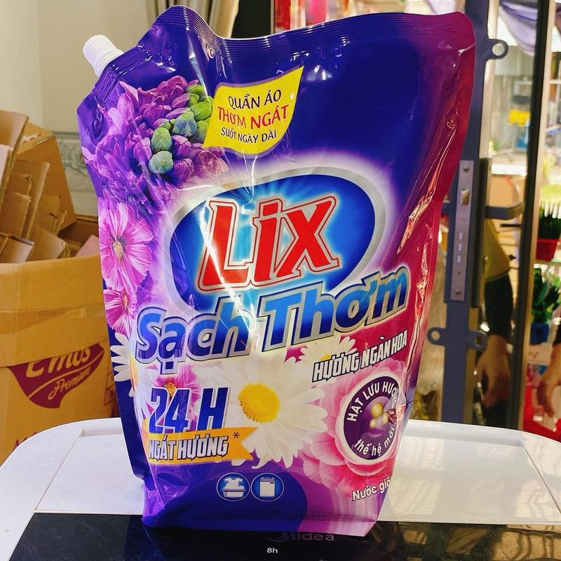  Combo 2 túi Nước Giặt LIX Đậm Đặc Hương Ngàn Hoa Túi Lớn 2,6kg   tặng 2 gói nước xả vải  