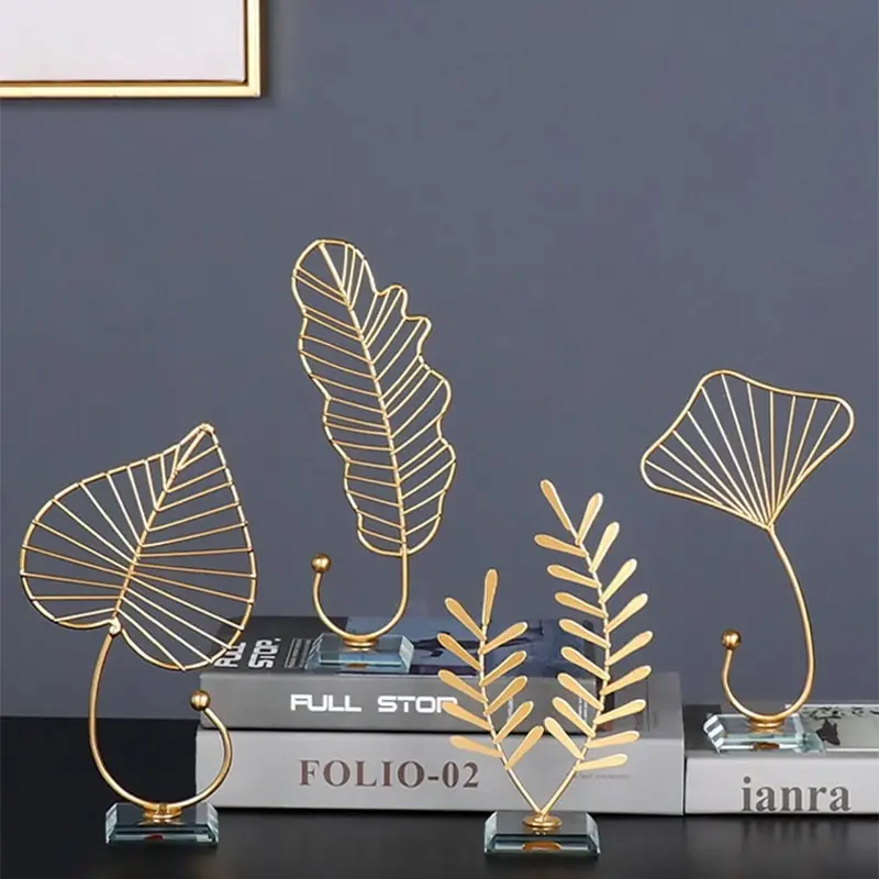 Ornamen Daun Ginkgo Bahan Besi Gaya Nordic Untuk Dekorasi Ruang Tamu 0