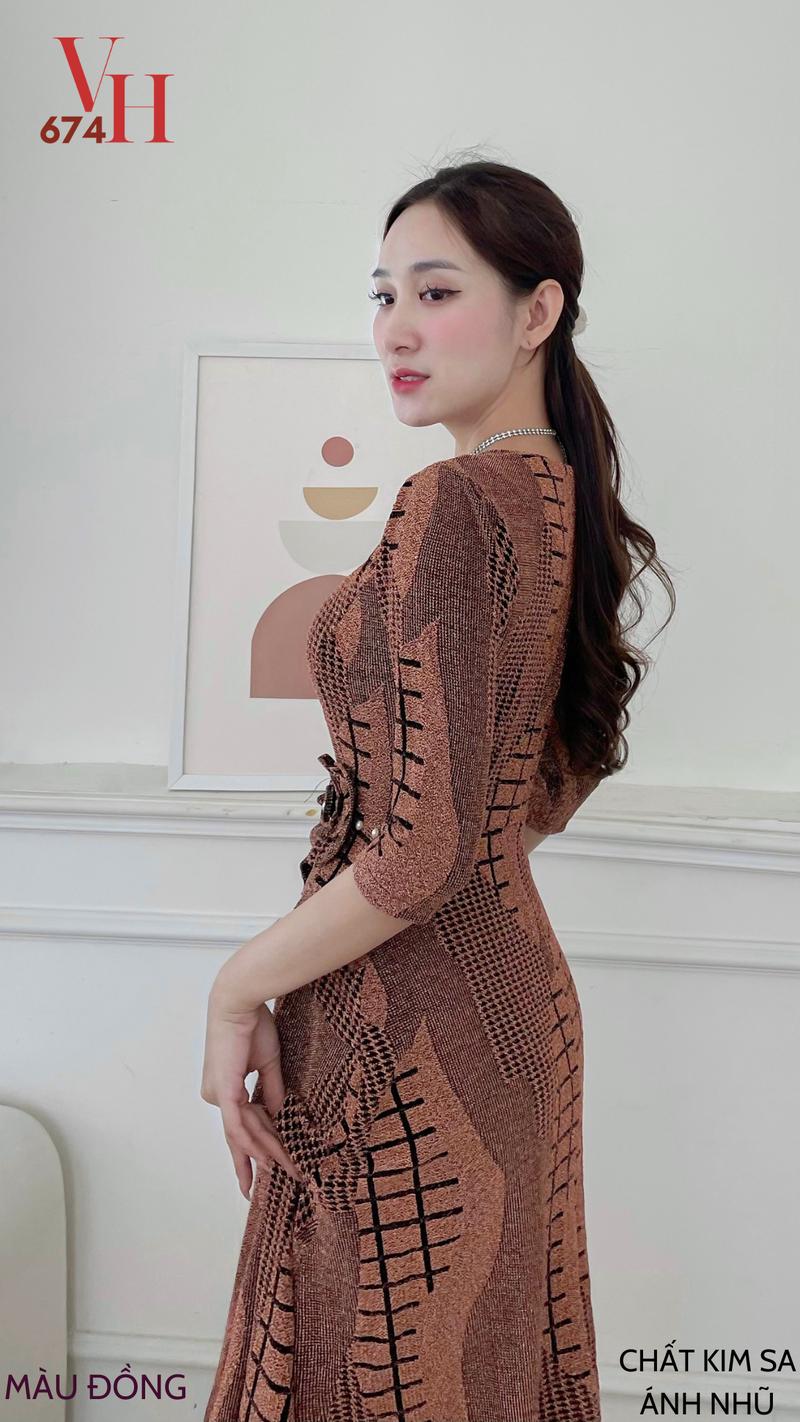 Product Introduction of M674 Đầm nhũ cổ lượn , đính cườm eo gắn hoa Nữ Women Dress Váy Đỏ 4