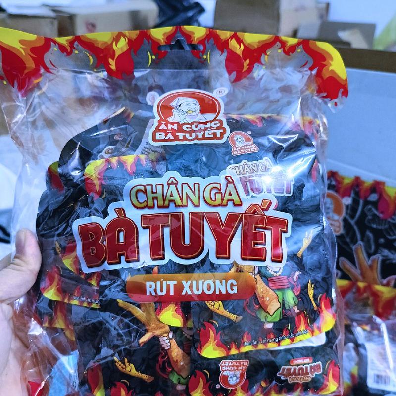 Chân gà bà tuyết 20 chân là thương hiệu  của bà Tuyết 3