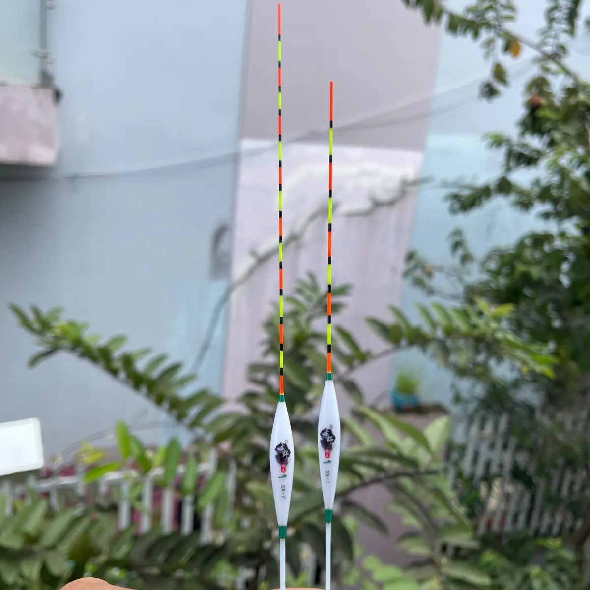 Phao hố đấu tự cân mua 1 tặng 1
