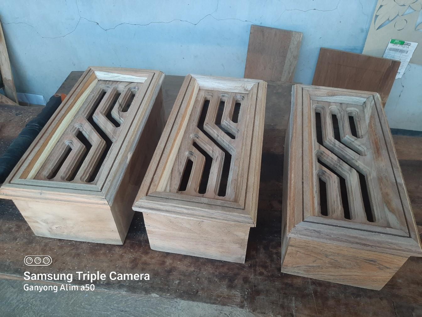 Model Roster Kayu Loster / Roster kayu ventilasi angin angin motif minimalis S kayu jati ...