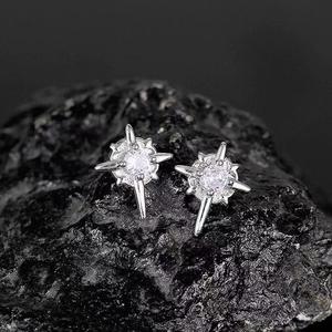 Bông Tai Từ Tính, Polaris, Dành Cho Nam Giới, Cá Tính Hợp Xu hướng Phong Cách Hip-Hop, Trang Sức Tai, Không Đau, Không Xỏ Lỗ, Bông Tai Chữ Thập Đá Đen Trắng