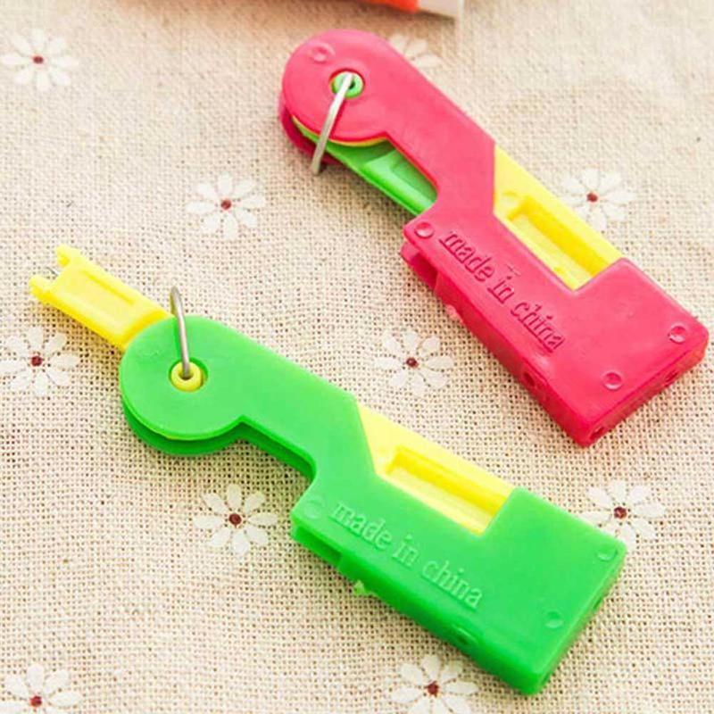 Product Introduction of 1PCS Threader Tool Automatic Needle Threader Thread Elderly Sewing Use Guide Device Kit Tool L2G6 29