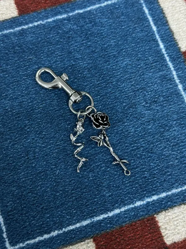 Rose Vine Design Keychain, Elegant Rose Pendant Keychain for Women & Men, Fashion Accessories for Daily Use, Trendy All-match & Exquisite Keychain for Birthday Gift 7