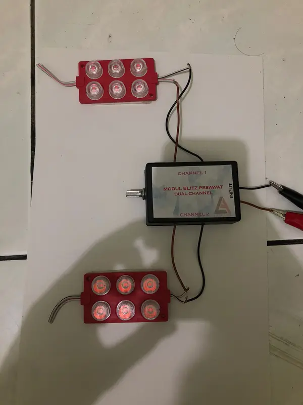 Lampu Biltz Kedip Pesawat Untuk Semua Jenis Kendaraan Bisa Disetting Kecepatan Kedip Lampunya 1