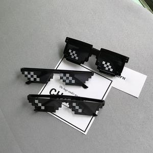 แว่นตาโมเสค, การออกแบบสองมิติ, บุคลิกภาพโลก, แว่นกันแดดพิกเซล, การออกแบบการเต้นรำดิสโก้, [SHBLY]