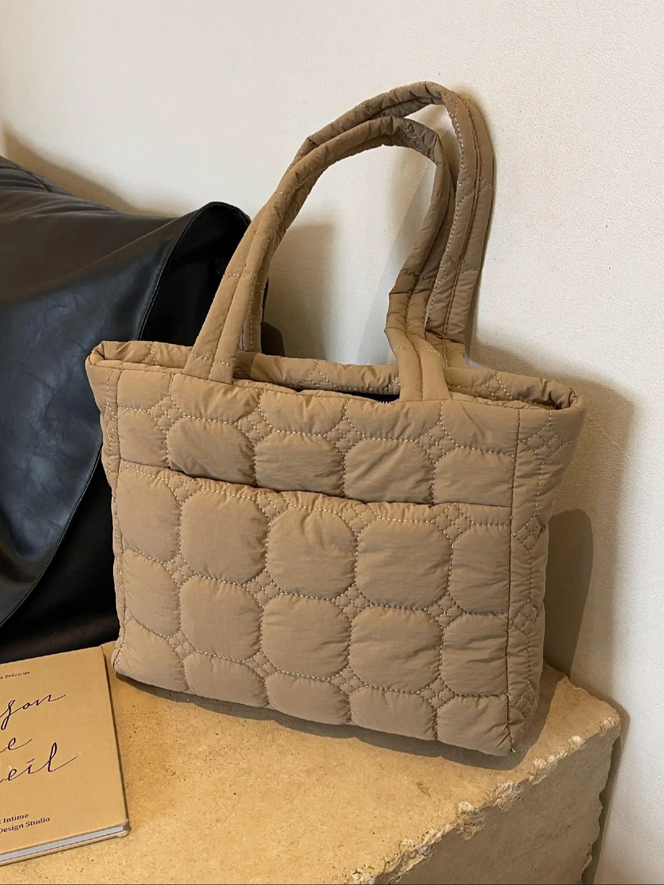 Women's Solid Quilted Tote Bag, Fashionable Large Capacity Shoulder Bag for Daily Commuting Shopping, Casual Trendy Versatile High-quality Daily Commuting Bag
