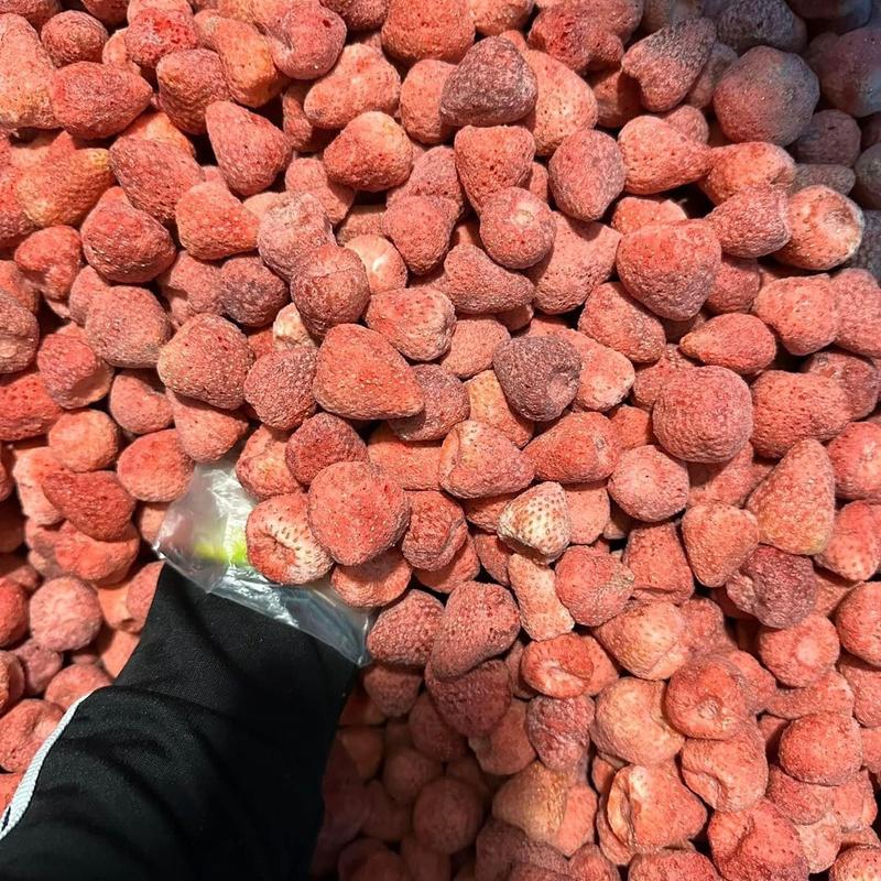 500 Gram Dâu tây sấy Giòn chua ngọt Đà Lạt Không đường nguyên quả  Ăn Vặt Nhà Hân 