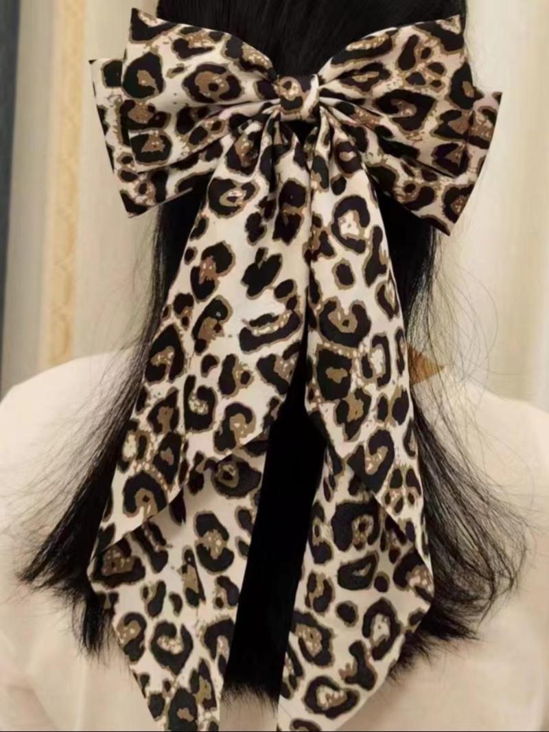 Product Introduction of Leopard Print Bow Decor Hair Clip, Casual Hair Accessories for Women & Girls, Minimalist Headwear Suitable for Thick Hair 6