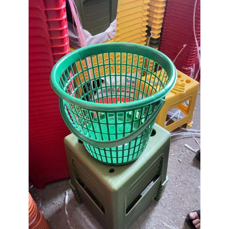 Sọt rác nhựa có quai giá rẻ GL 9109 cho nhà hàng, quán ăn - Thùng Rác t hùng chữ nhật 2