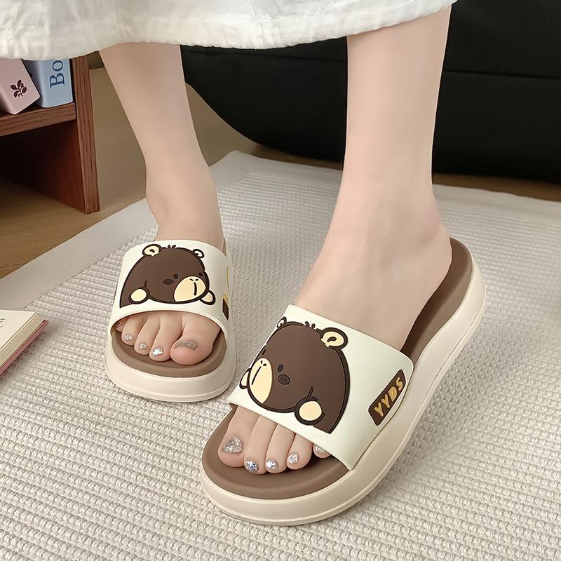 Dép lê nữ mùa hè 2025 đế 2 tầng cao 4cm gắn hình gấu CAPI dễ thương, dép nữ xinh chất cao su non 3TDEP