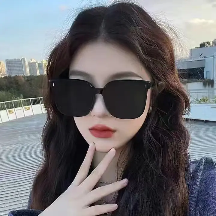 Sunglasses Female Large Rim Sunglasses Men Driving Trend Ins UV Protection Glasses of Same Style with Internet Celebrity All-Matching Sun-Proof sports  glasses