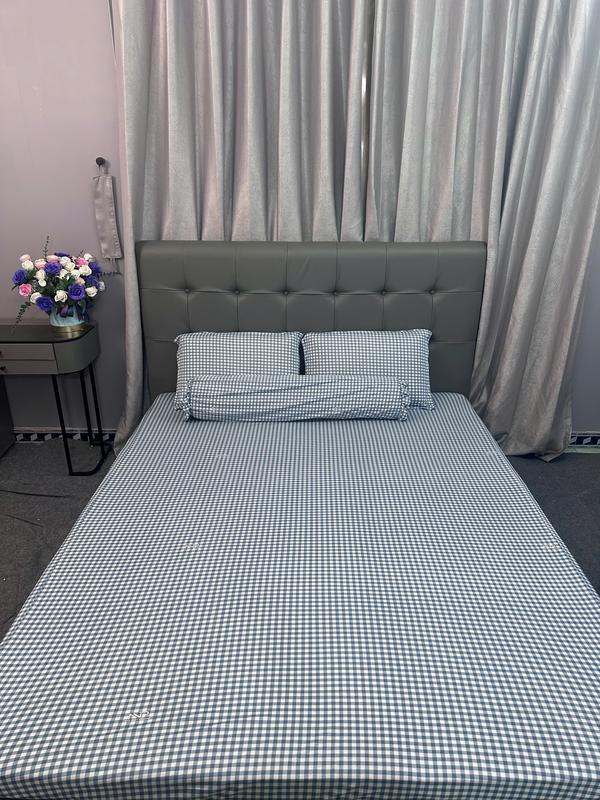 Bộ (4 Món) Ga Giường Thun Lạnh Silk Cao Cấp Chấm Bi