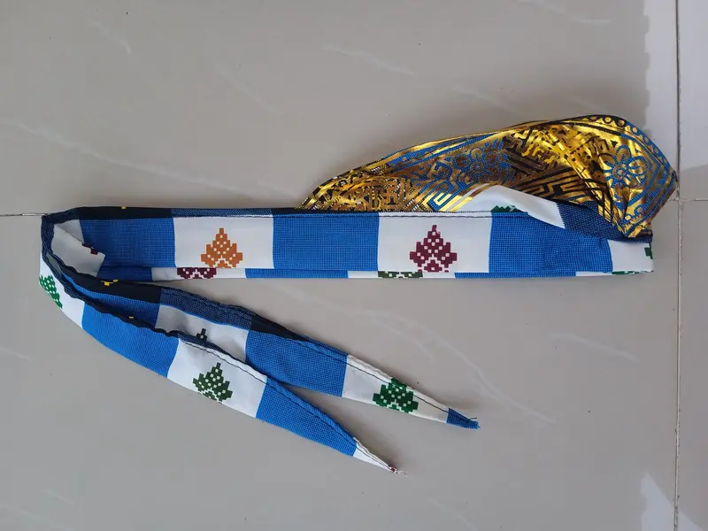 Udeng Ikat Setengah Jadi Motif Kotak Kotak Souvenir Hiasan Kepala Bali Abu Biru 3