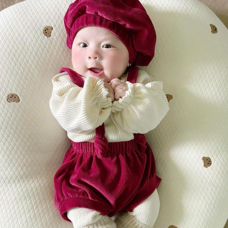    Mon Kids Baby   Set yếm pee đỏ kèm áo và mũ cho bé gái từ 4-12kg - Yếm chất nhung phối áo thun tăm mềm mịn 