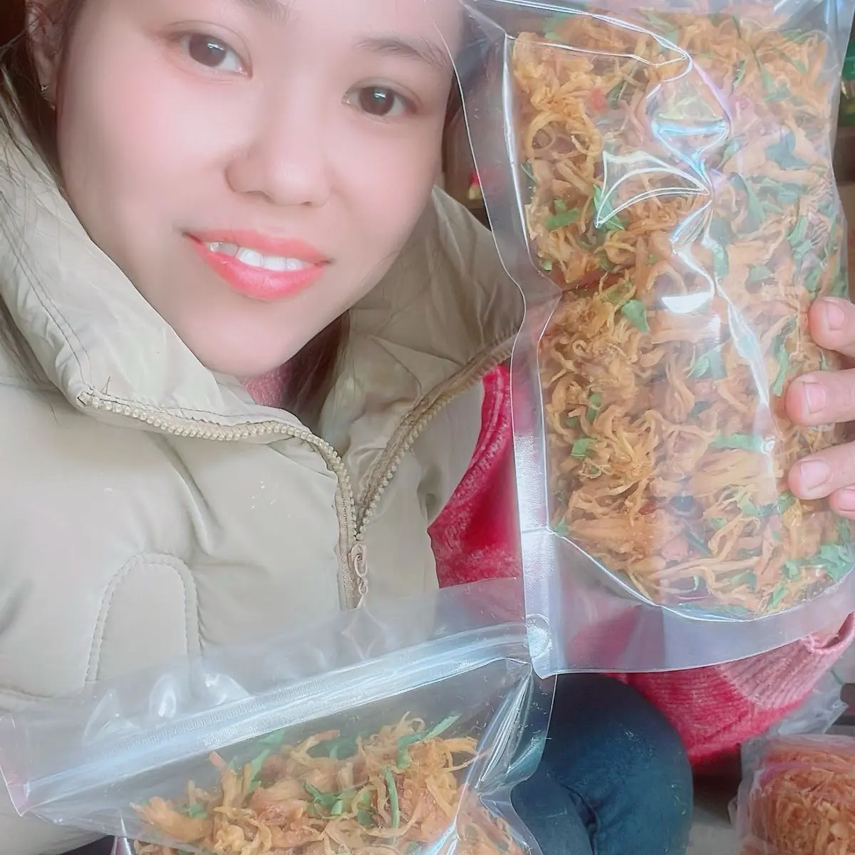 Combo nửa kí khô gà + nửa kí chà bông (ruốc bông) gà