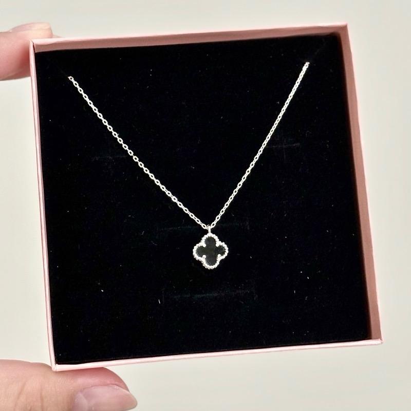 Dây chuyền cỏ 4 lá đen DD Jewelry DM001 0