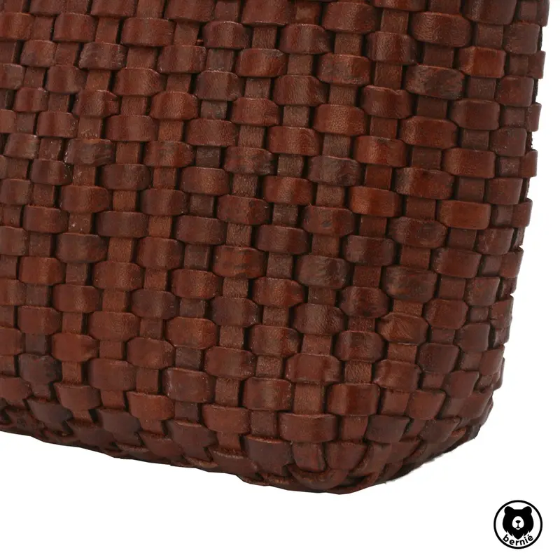 Tas Kulit Selempang Wanita Bernie Leather Gita Brown 3