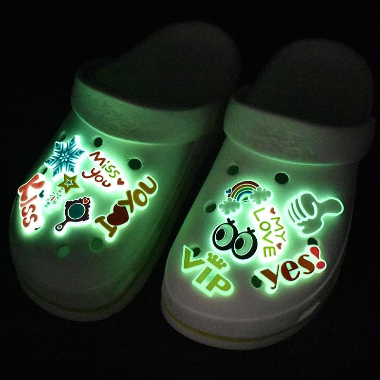 loạt huỳnh quang sticker dép Đồ Trang Trí Giày Thích hợp cho crocs jibbitz crocs charms để trang trí dép chữ h crocs dép lê dép tổ ong