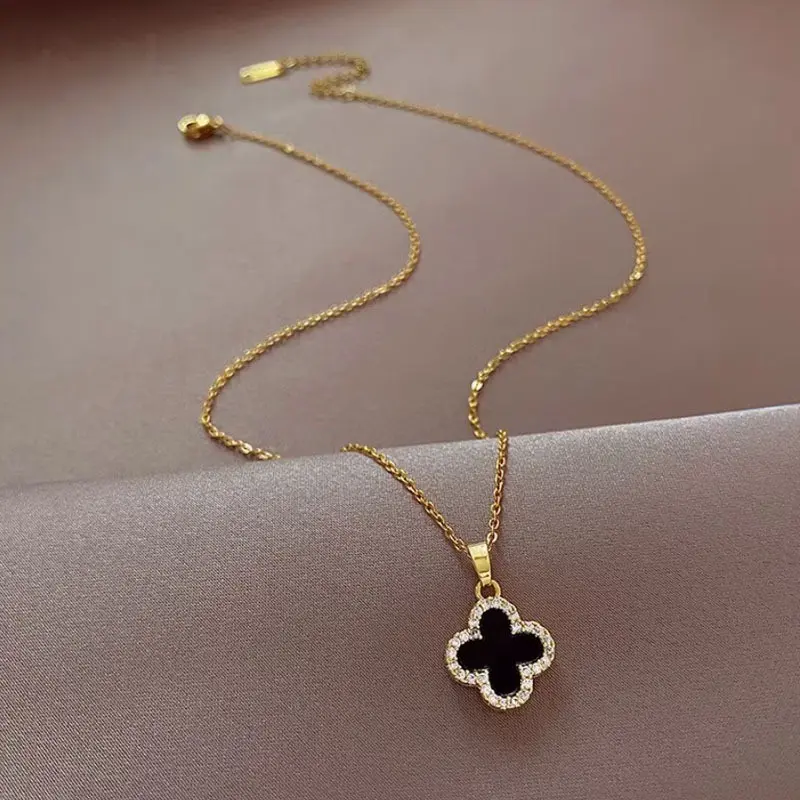 COD Kalung Titanium Semanggi Kalung Gaya Wangi Kecil Rantai Tulang Selangka Ceruk Mewah Ringan Empat Daun Wanita