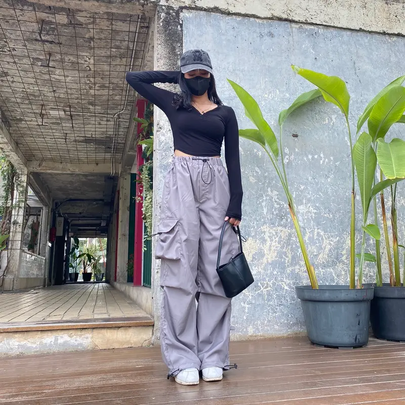 AIGO - celana cargo parasut panjang streetwear unisex Santai Karet Serut Wanita Kulot Jogger 1