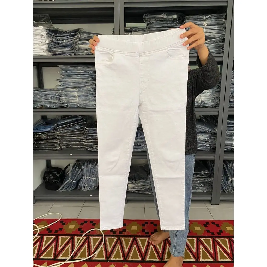 jeans putih jumbo pinggang karet