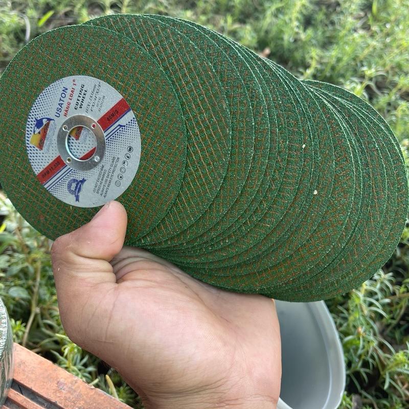 Đá cắt sắt thép inox 107mmx1.2li hộp 50 lưỡi