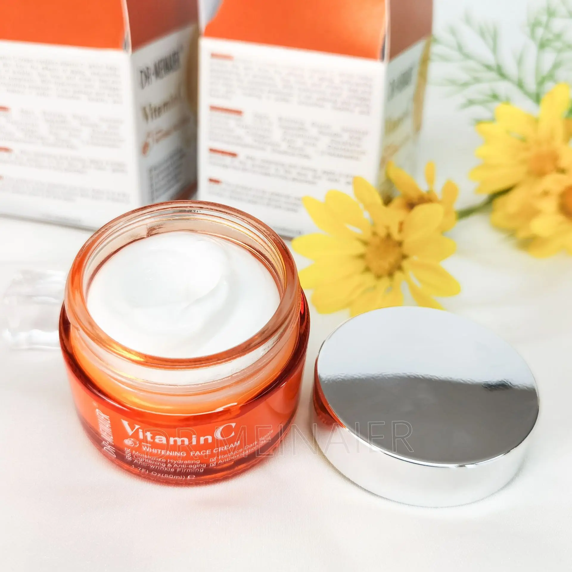 Cream Brightening and Moisturizing Moisturizing Cream Improve Skin Color Hydrating Day Cream Night Cream Moisturizer Skincare Moisture Hydrate Comfort Skin Repair