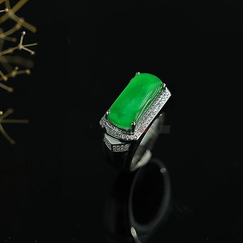 Product Introduction of S925 Silver Plated Imitation Natural Chalcedony Men's Ice-like Full Green Saddle Ring Refined Stylish and Versatile 2