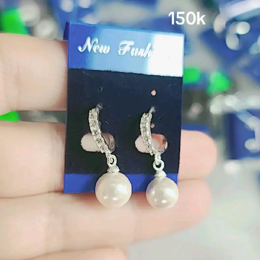 BÔNG TAI KHOEN TRÒN TÒN TENG N.G.O.C. T.R.A.I, BẠC , KM150