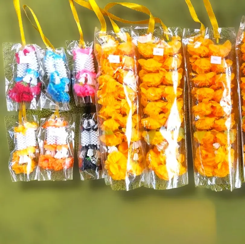CHOKDEE LUCKY THAI FLOWER KEY CHAIN