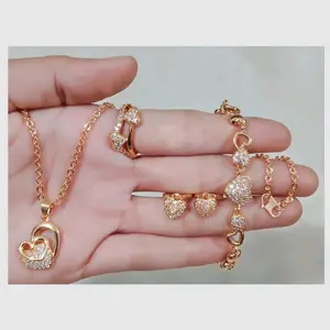 Perhiasan Fashion Wanita Full Set Titanium Mewah Motif Love Permata Terbaru 2026 Emas Berlian