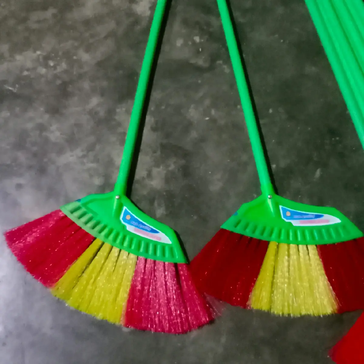 sapu senar nilon warna warni kualitas premium