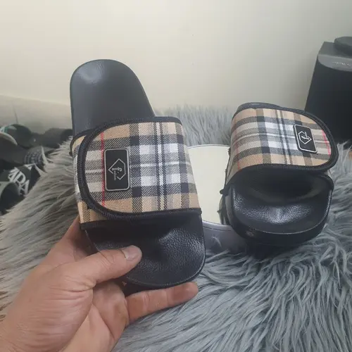 Dép nam nữ BBR NHÁM (quai dán ) mới ra cuối năm 2023 Slipper DéP Đế Bằng Quai Ngang