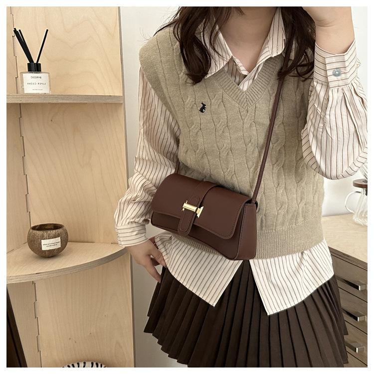 Product Introduction of Niche High-End Design Fashion Suitable for Various Scenes Niche Elegant Fashion Pouches Women's Bag New Western Style All-Matching Messenger Bag Fashion Shoulder Underarm Bag 13