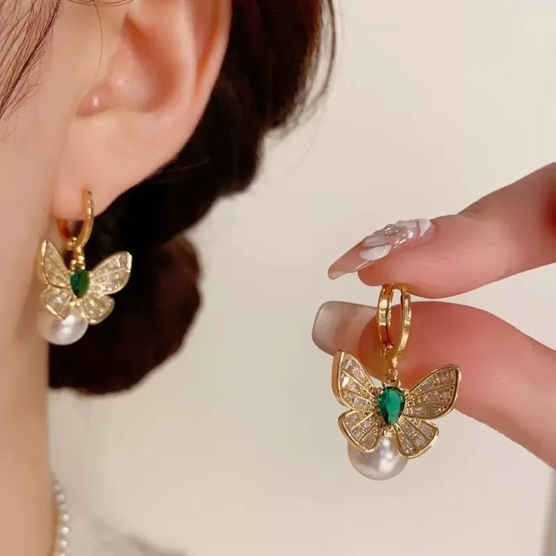 Bông tai khoen tròn đính đá mắt mèo
