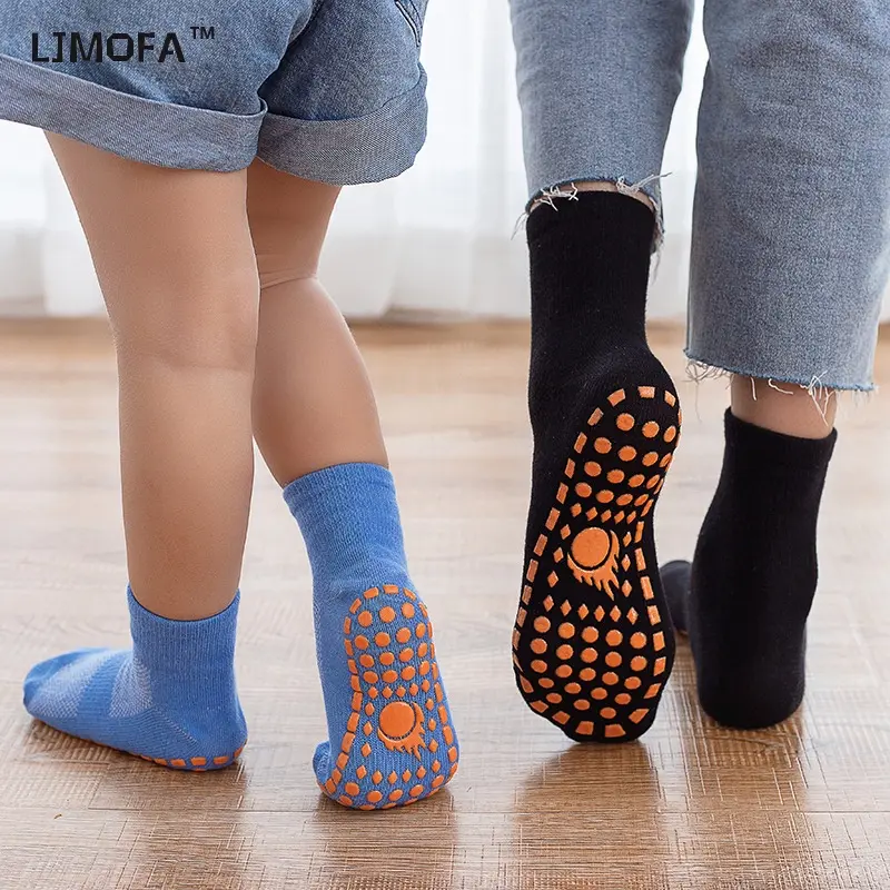 LJMOFA KIDS Indoor Socks For Kids 1-12 Years Grip Socks Yoga Socks Anti-Slip Crew Socks For Boys Grils