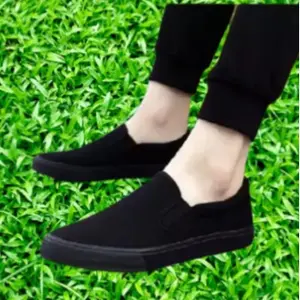 Sepatu Slip On Pria Dan Wanita Trendy Terbaru Flat Shoes putih