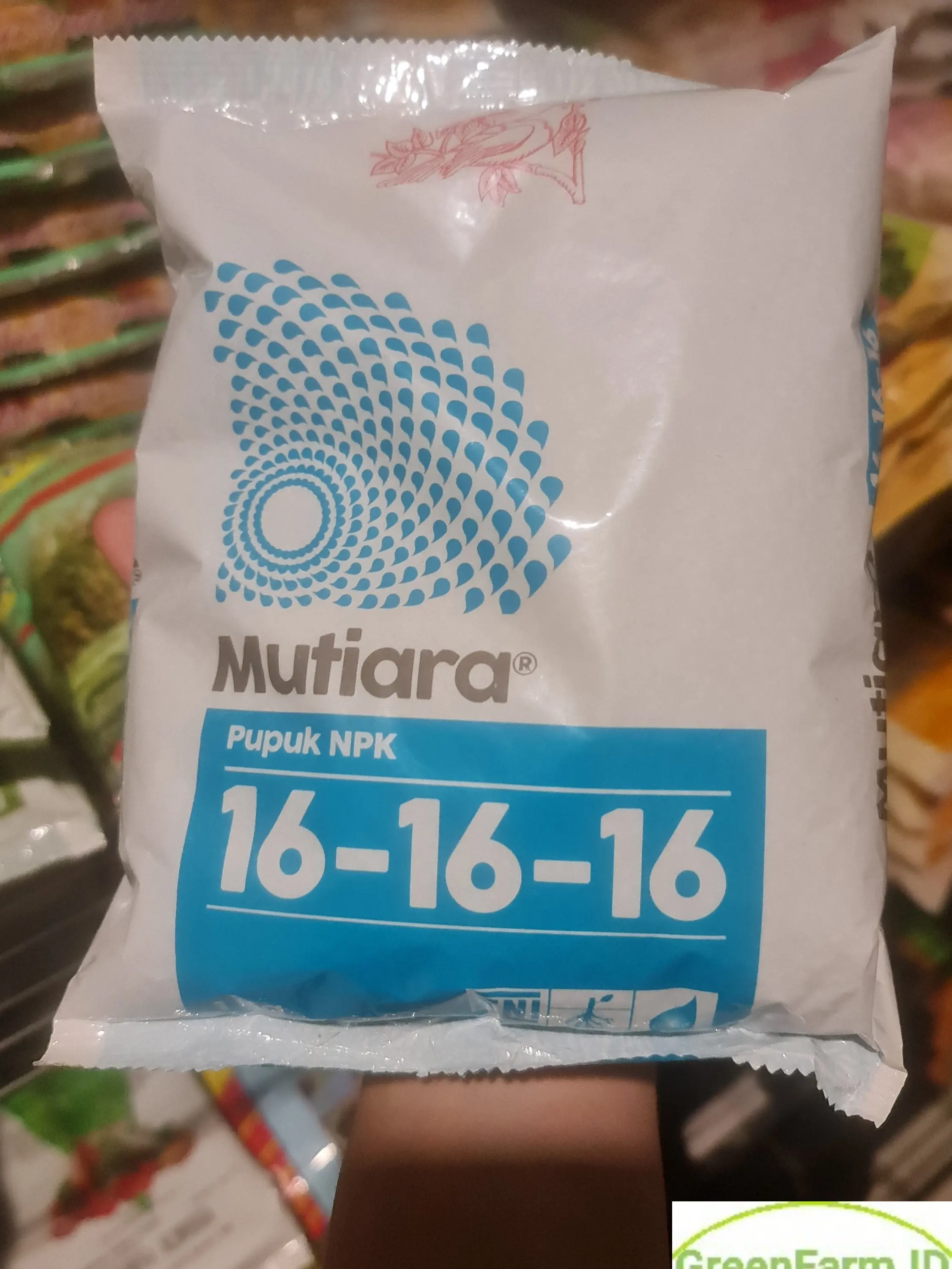 Pupuk NPK 16-16-16 Mutiara 1kg