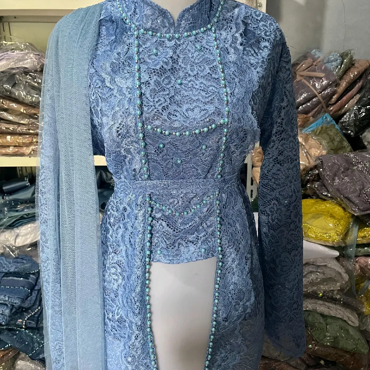 kebaya wisuda kutu baru resleting belakang